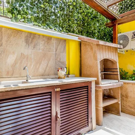 Bbhome Elegant Flat With Private Terrace Pamphili *
